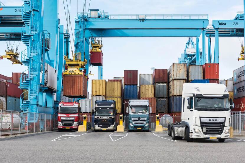 containerhaven vrachtwagens